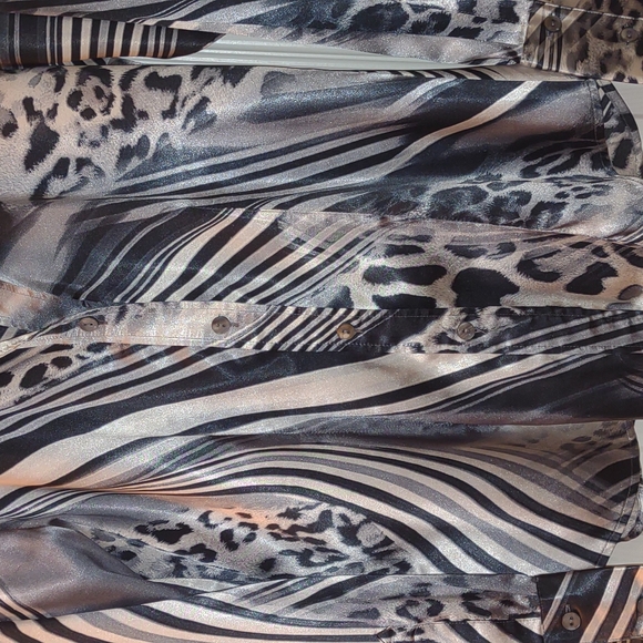 Vintage Chico's silver & black animal & striped print top size 0/Women's Small! - Picture 4 of 5